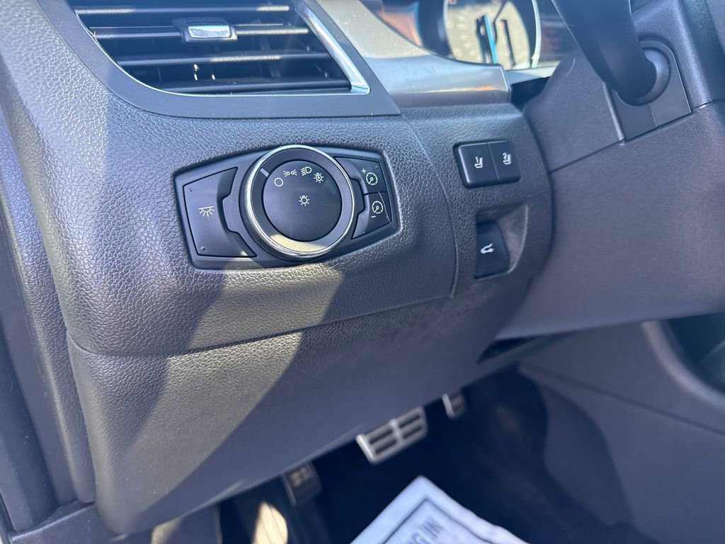 Used 2011 Ford Edge Sport w/ Canadian Touring Pkg image 26