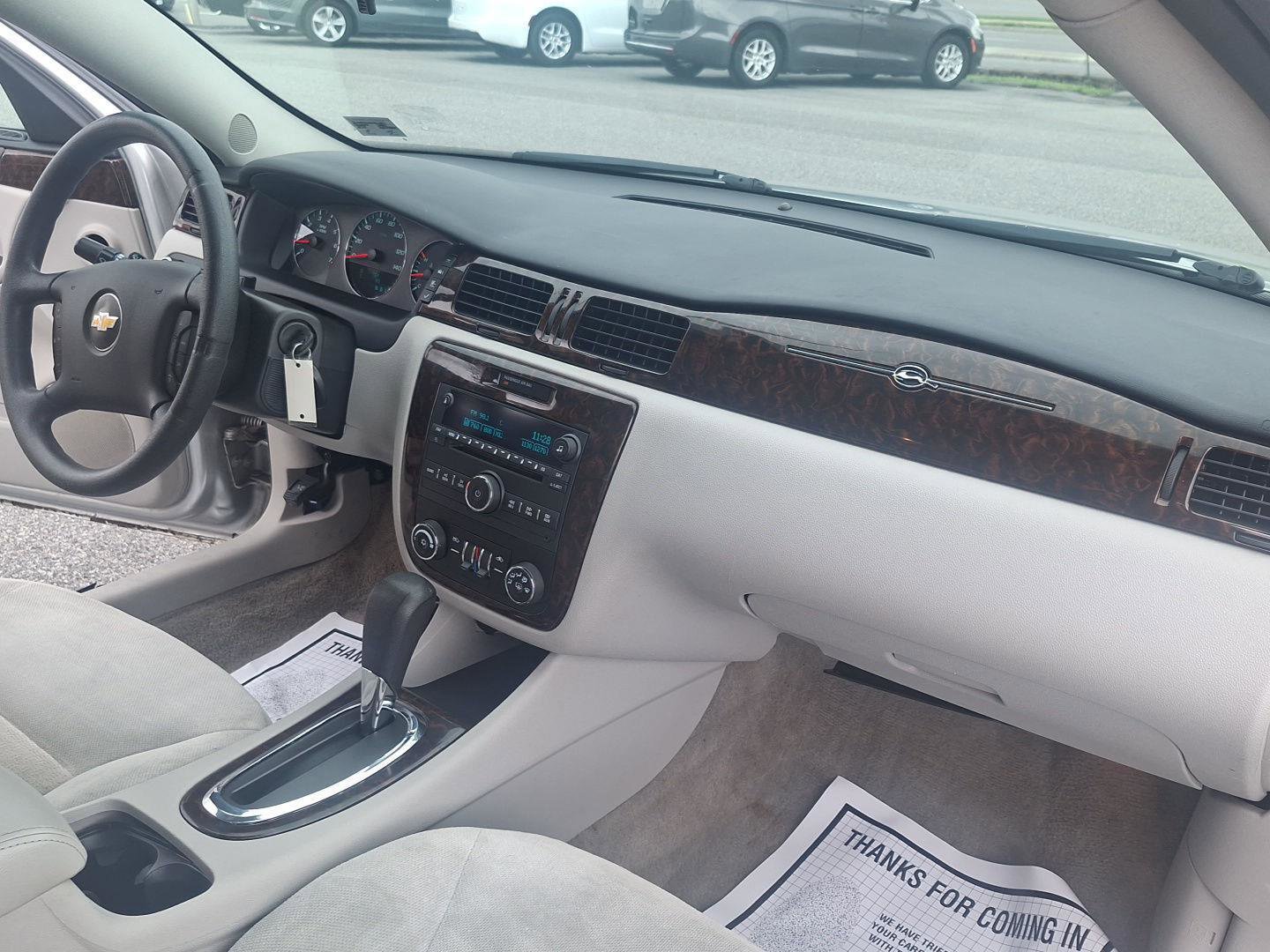 Used 2016 Chevrolet Impala LT FWD image 17