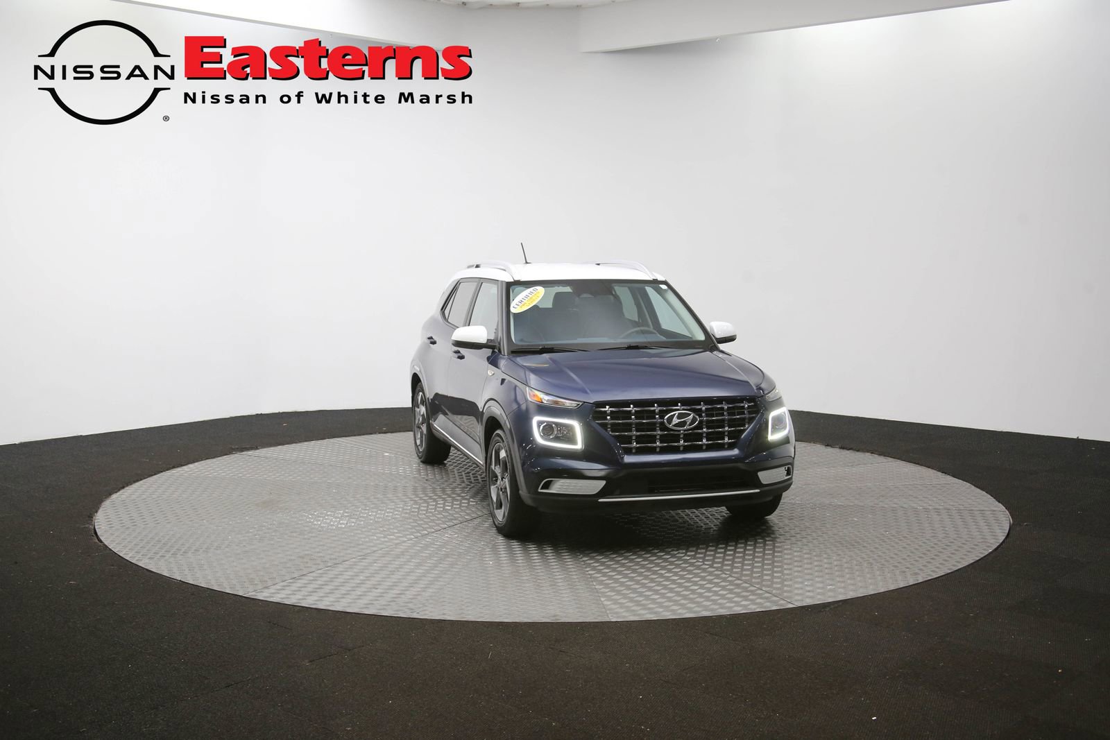Used 2023 Hyundai Venue Limited image 85