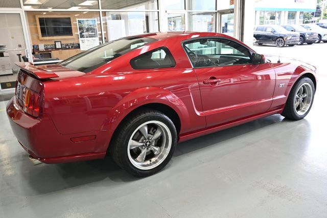 Used 2005 Ford Mustang GT Premium RWD image 5