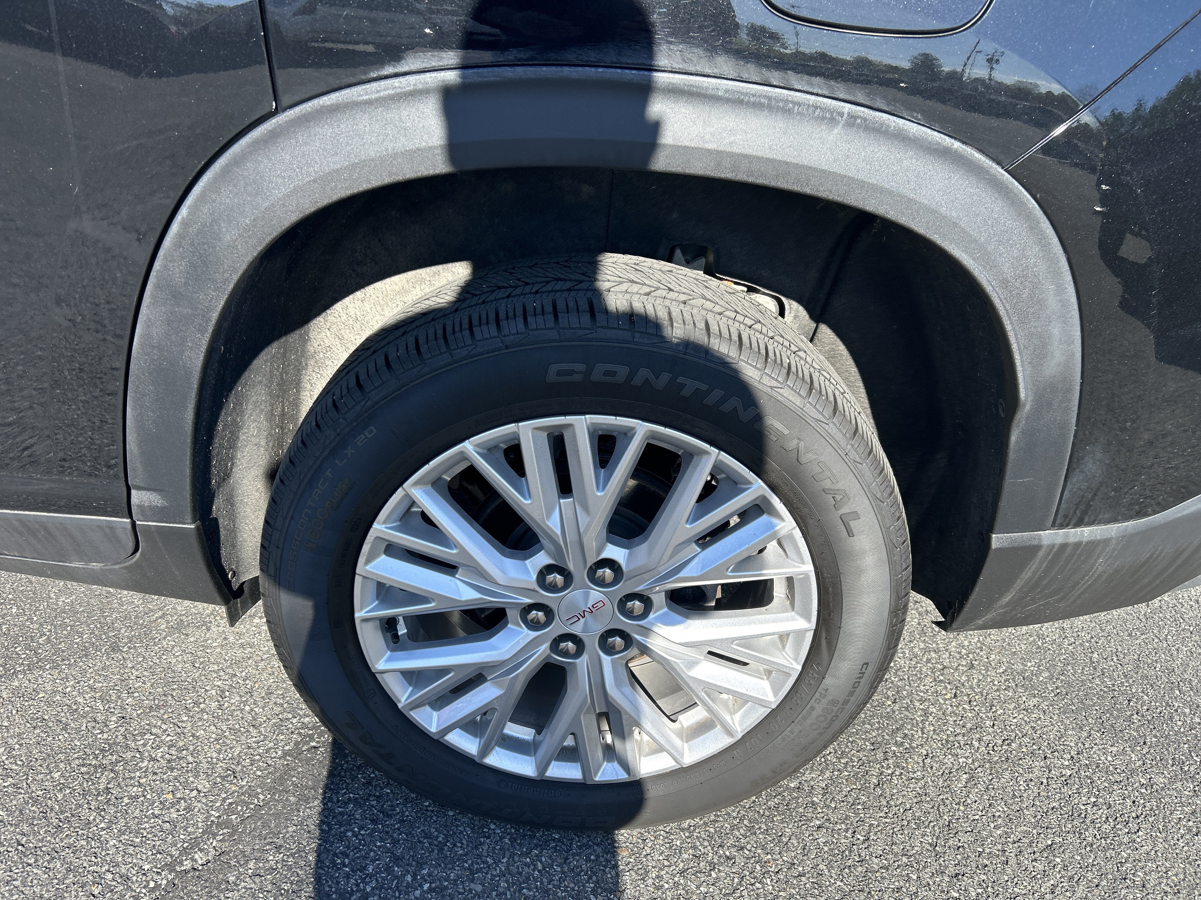 Certified 2024 GMC Acadia Elevation AWD/4WD image 5