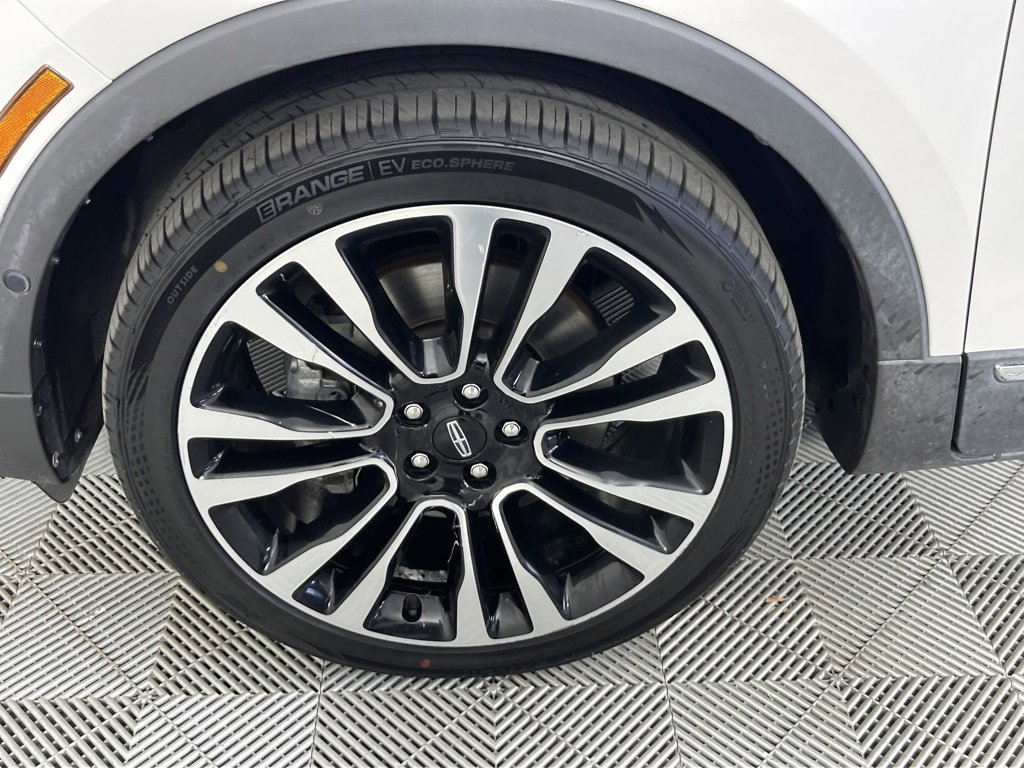 Used 2019 Lincoln MKC Reserve image 8