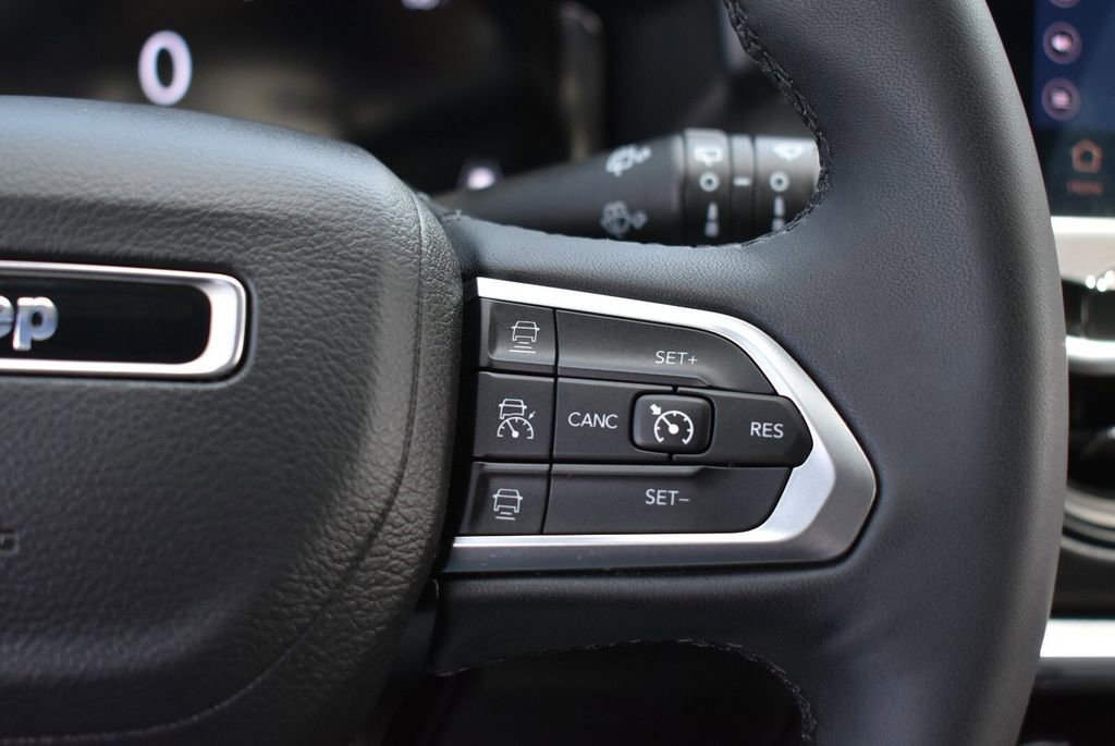Used 2024 Jeep Compass Limited w/ High Altitude Package AWD/4WD image 15
