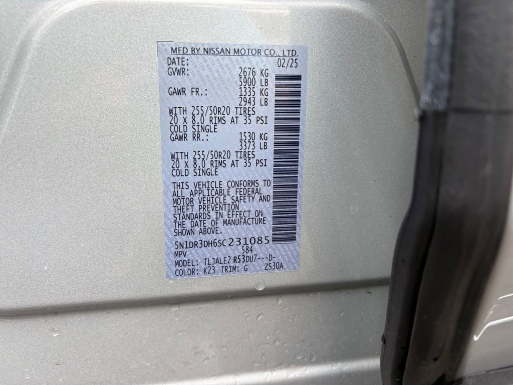 Used 2025 Nissan Pathfinder Platinum FWD image 31