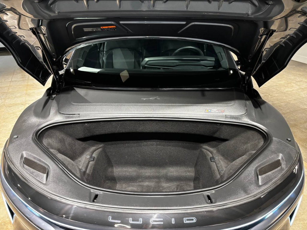 Used 2024 Lucid Air Pure image 4