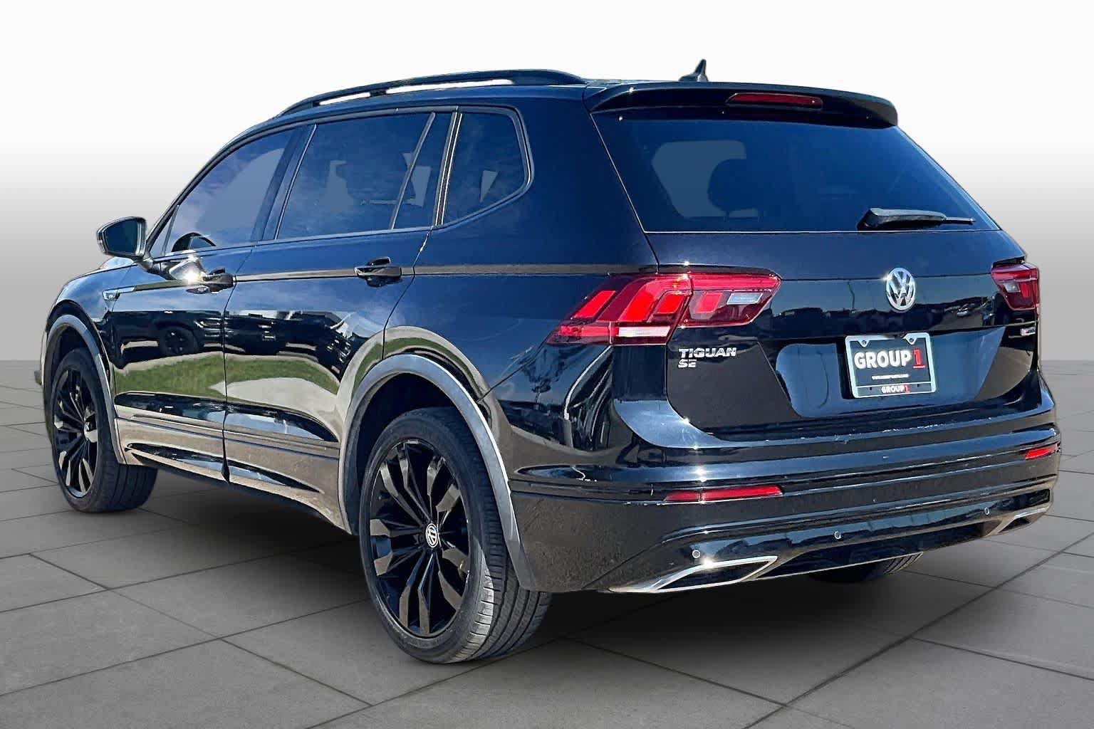 Used 2020 Volkswagen Tiguan SE R-Line AWD/4WD image 12