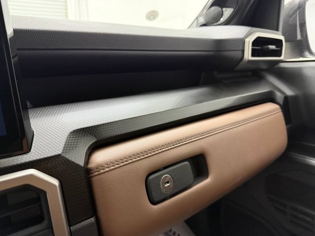Used 2026 Toyota 4Runner Limited AWD/4WD image 23