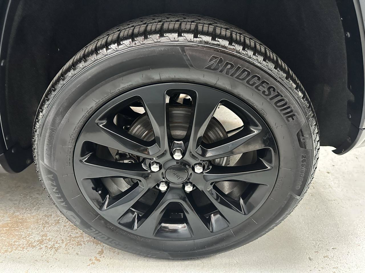 Used 2019 Jeep Grand Cherokee Altitude AWD/4WD image 24