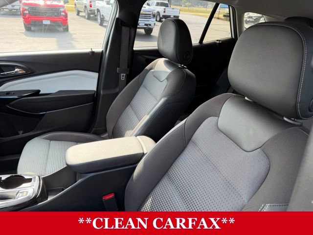 Used 2025 Chevrolet Trax LT w/ LT Convenience Package image 8