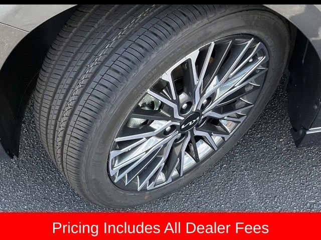 Used 2023 Kia Forte GT-Line w/ GT-Line Technology Package FWD image 9