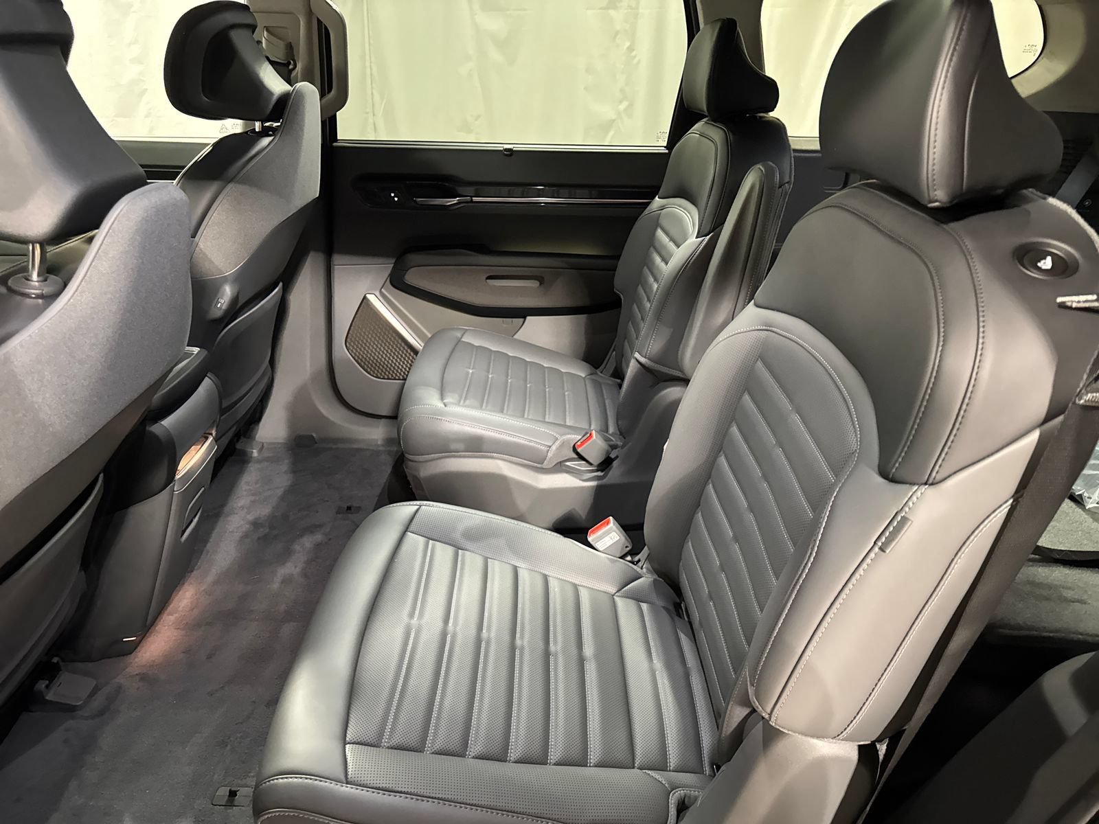 New 2026 Kia EV9 Land w/ Nightfall Edition Package AWD/4WD image 5