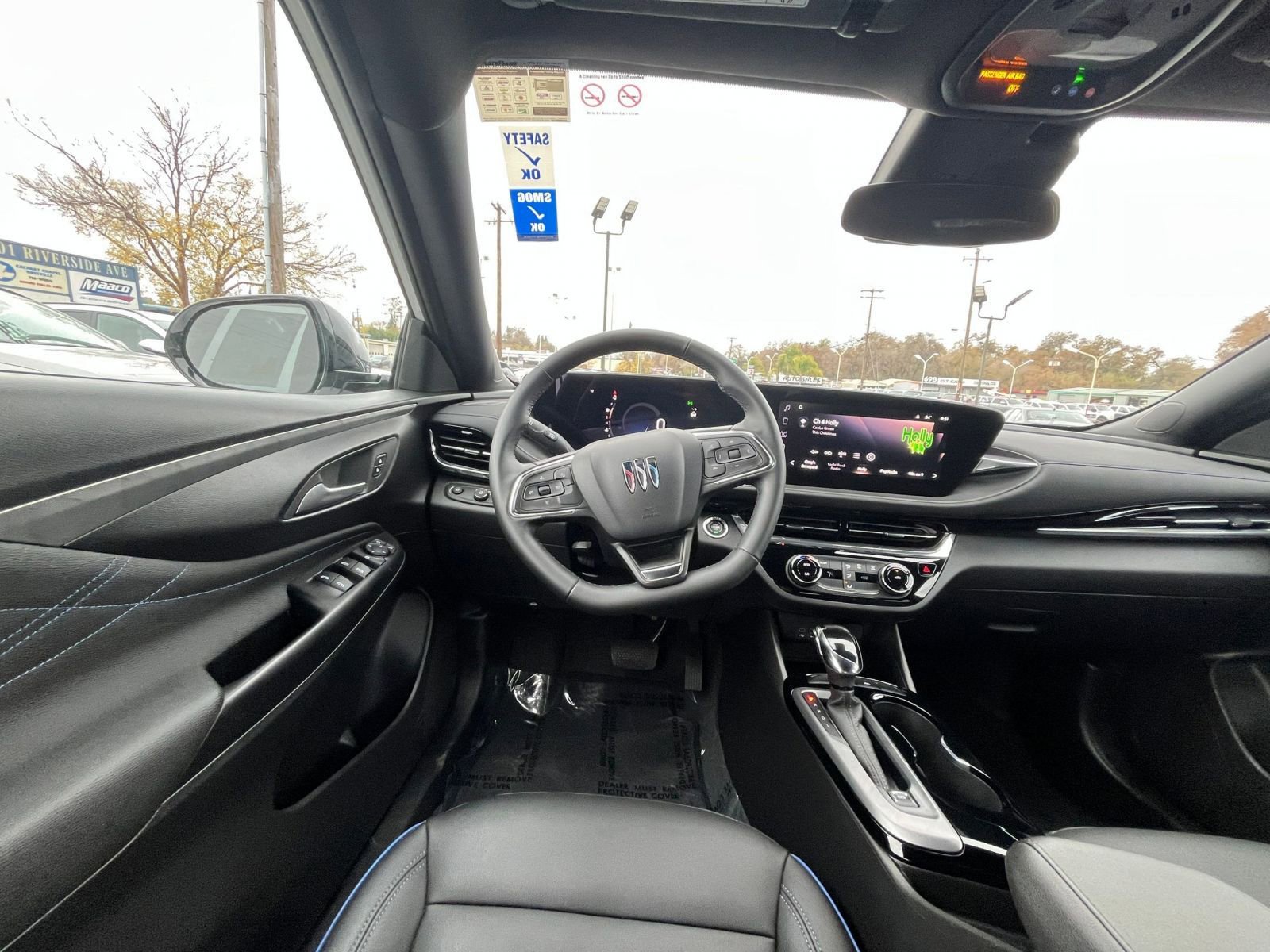 Used 2025 Buick Envista Sport Touring image 32