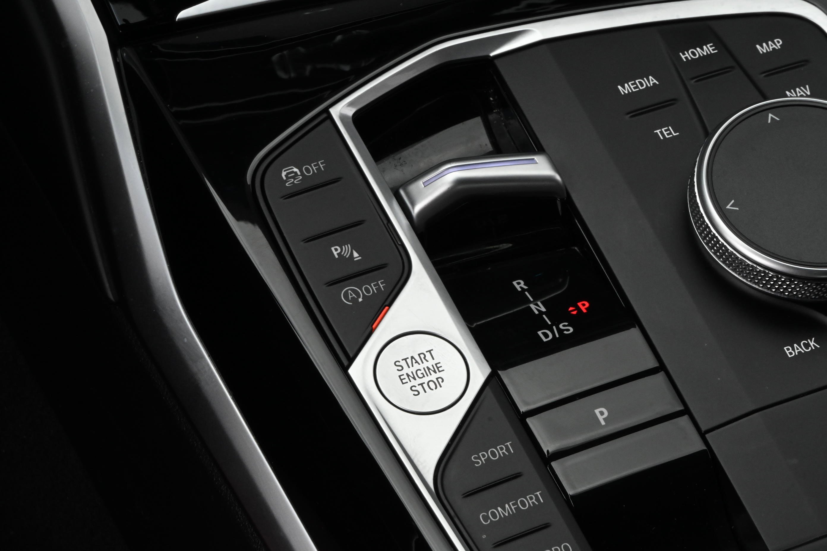 Certified 2024 BMW 330i Sedan w/ Premium Package image 19