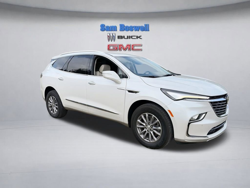 Used 2023 Buick Enclave Premium image 2
