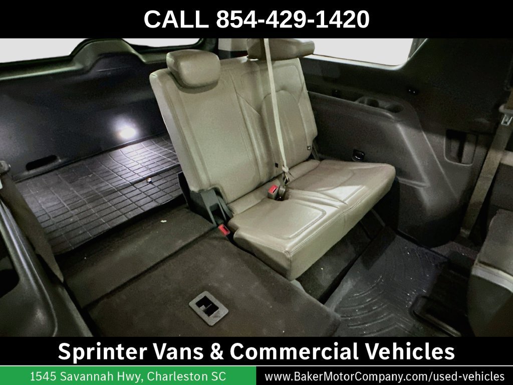 Used 2018 Ford Expedition Max Limited w/ Equipment Group 301A RWD image 28