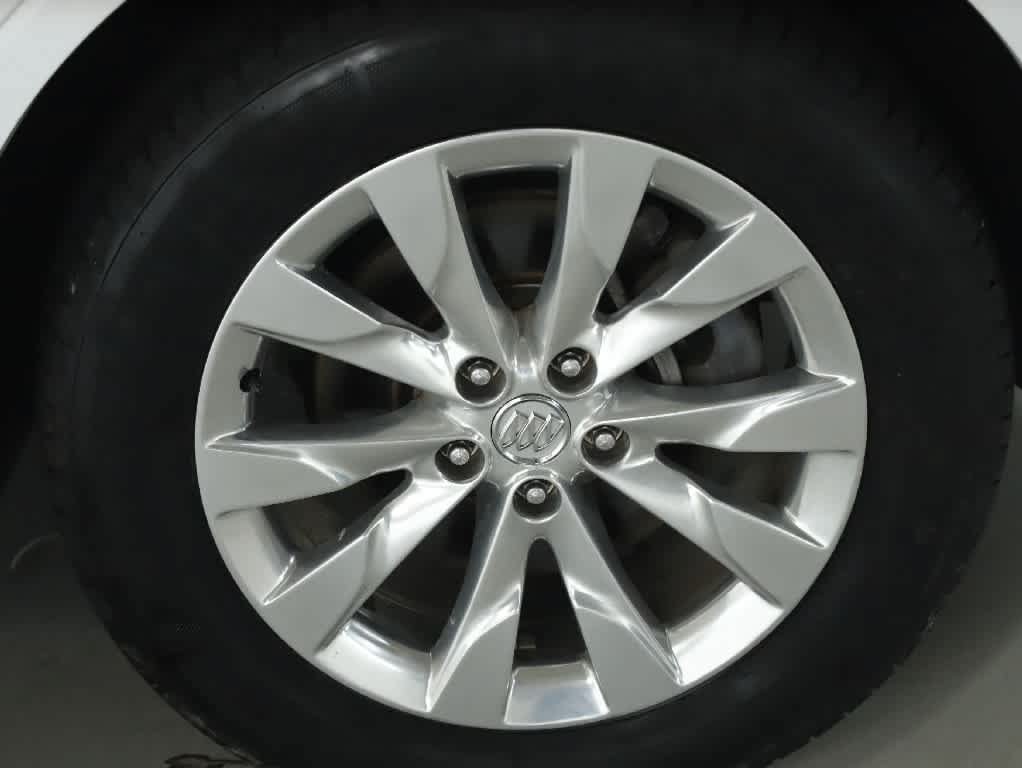 Used 2017 Buick Envision Essence AWD/4WD image 10