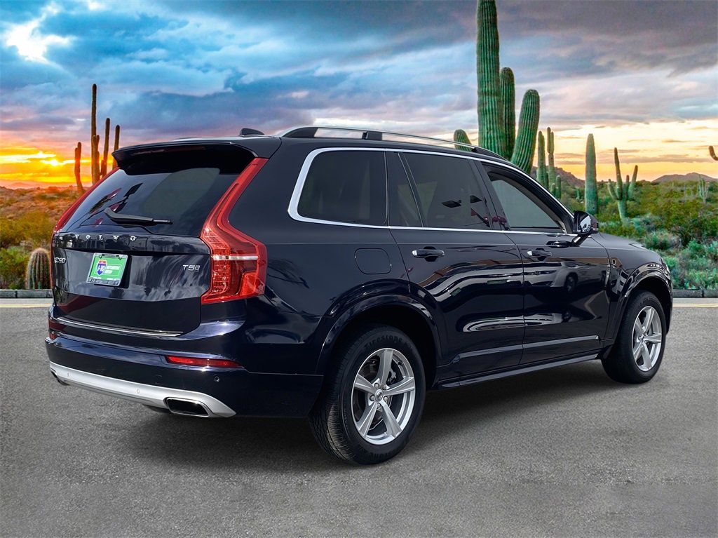 Used 2016 Volvo XC90 T5 Momentum image 3