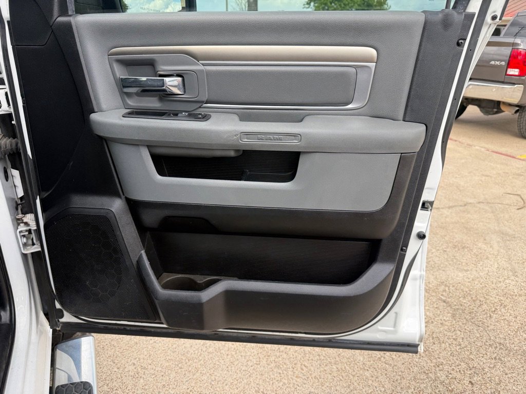 Used 2018 RAM 2500 SLT image 17