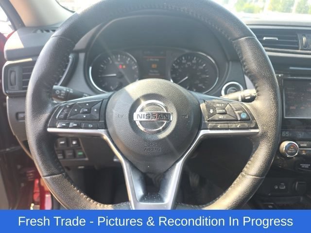Used 2019 Nissan Rogue SL AWD/4WD image 12