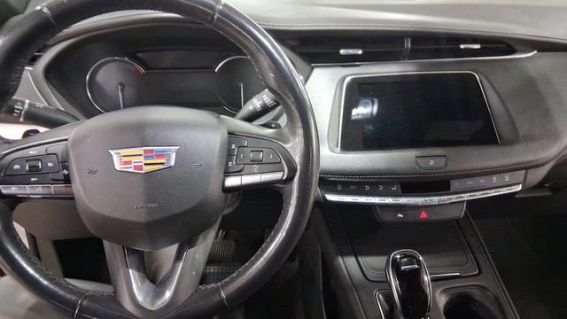 Used 2022 Cadillac XT4 Premium Luxury w/ Safety Alert Package image 12