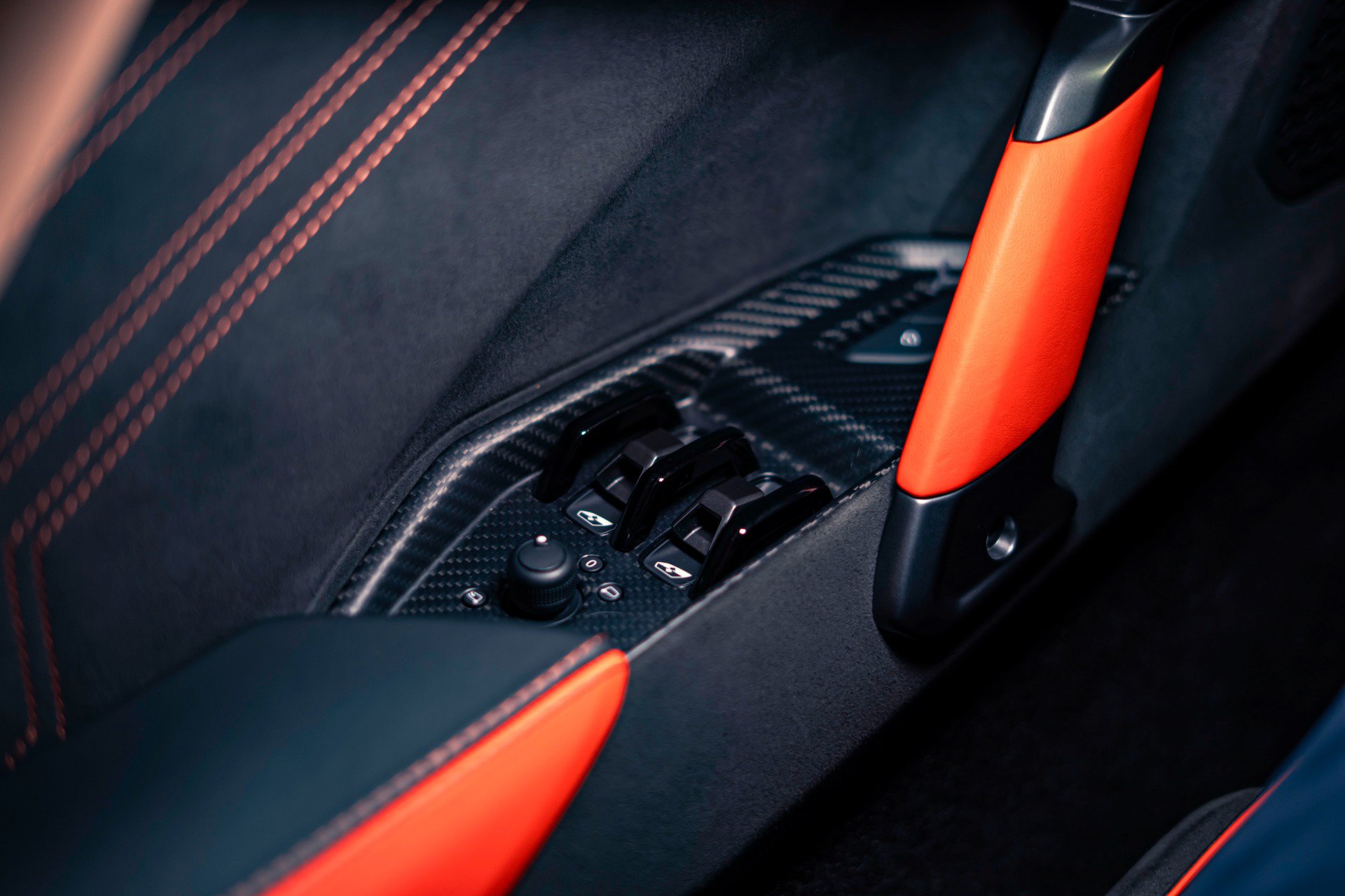 Used 2025 Lamborghini Revuelto AWD/4WD image 30