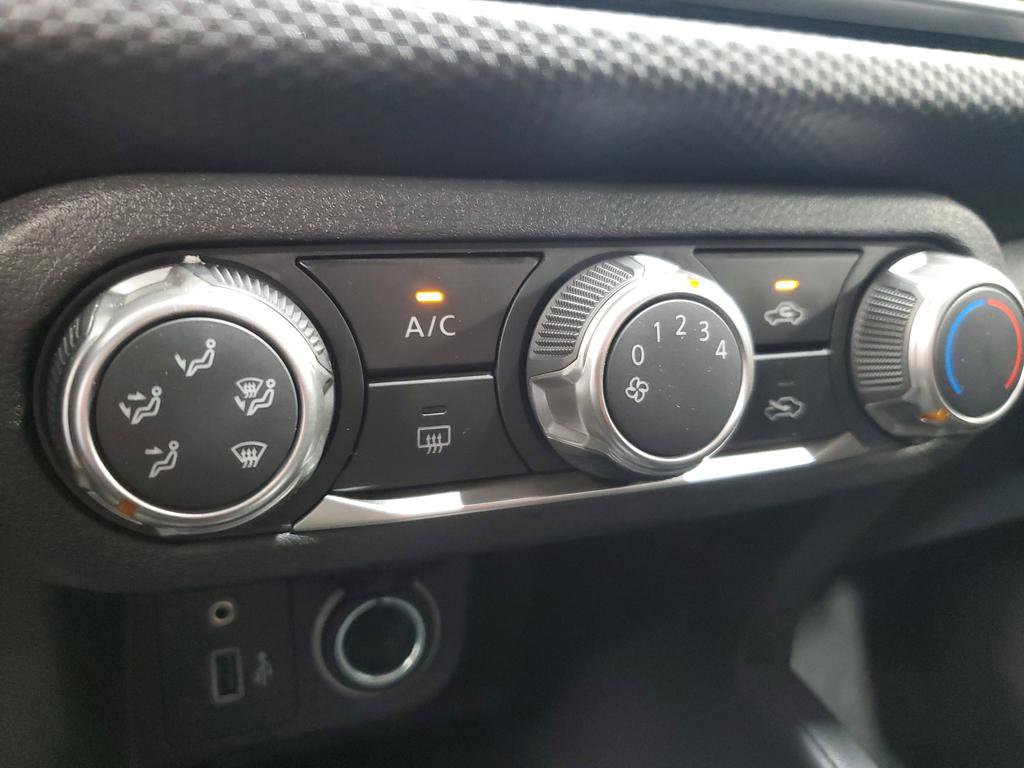 New 2025 Nissan Kicks Play S image 16