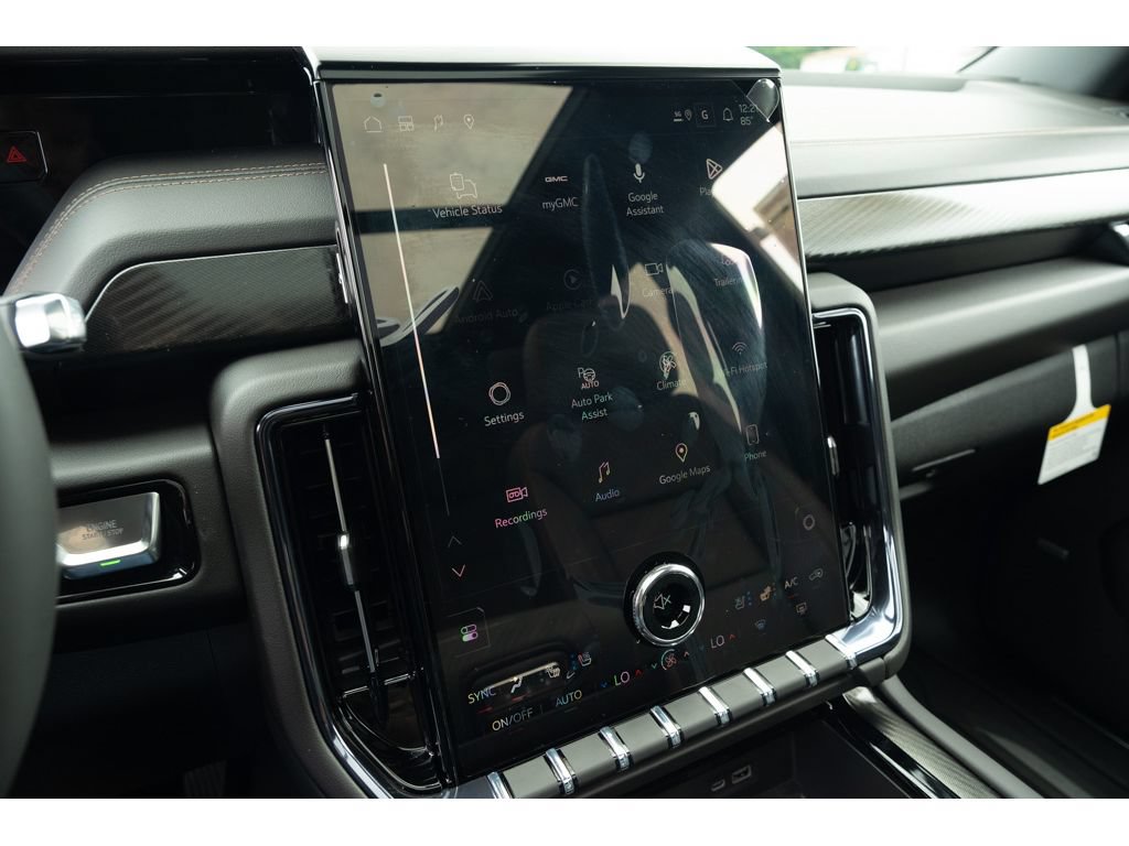 New 2026 GMC Yukon XL AT4 w/ AT4 Premium Plus Package AWD/4WD image 24