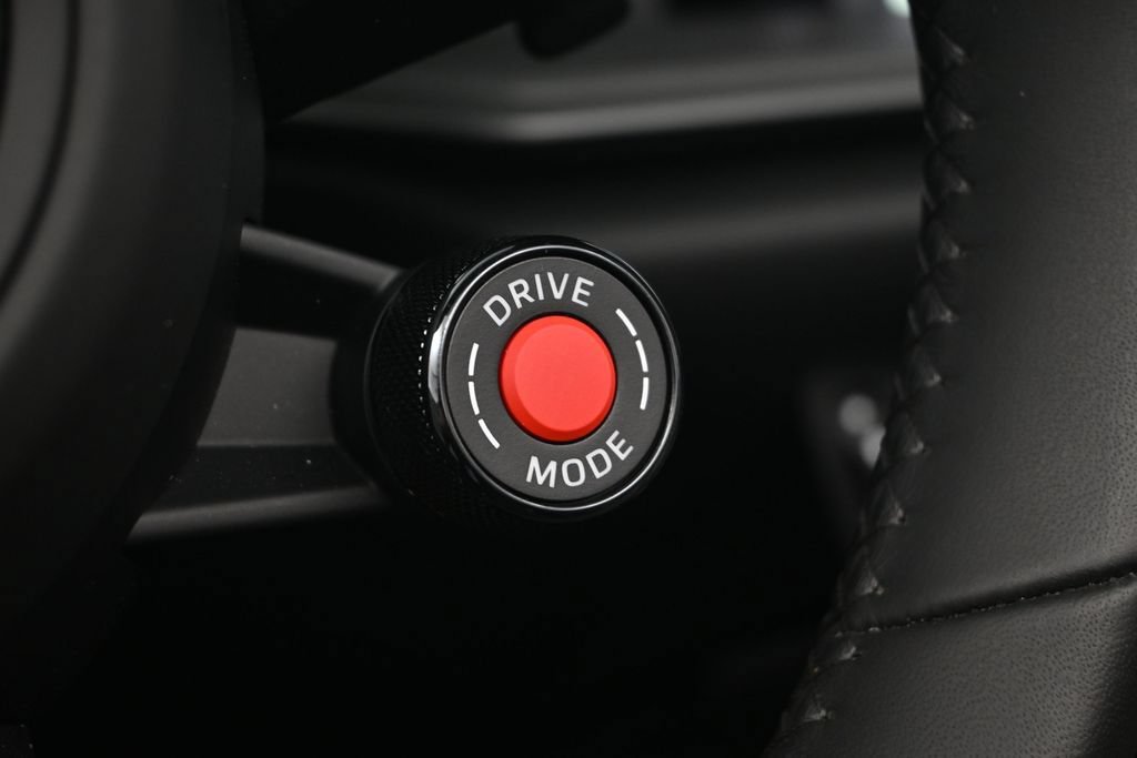Certified 2025 Porsche 911 Carrera RWD image 23