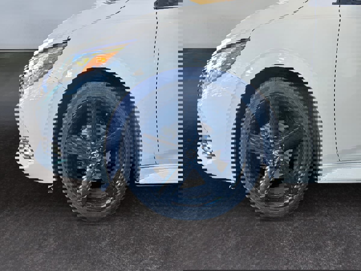 Used 2023 Nissan Sentra SR w/ Midnight Edition Package image 9