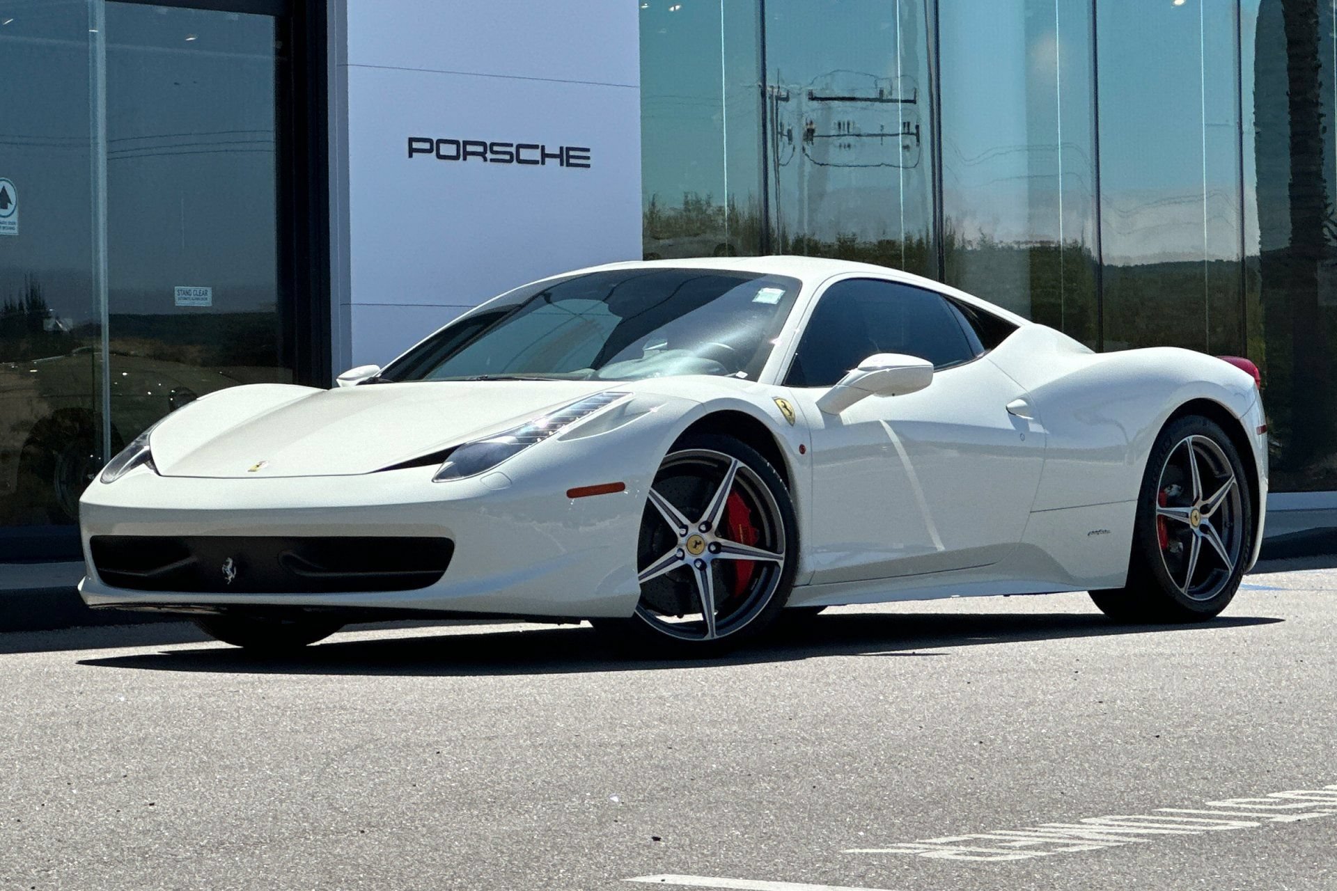 Used 2012 Ferrari 458 Italia Coupe RWD image 1