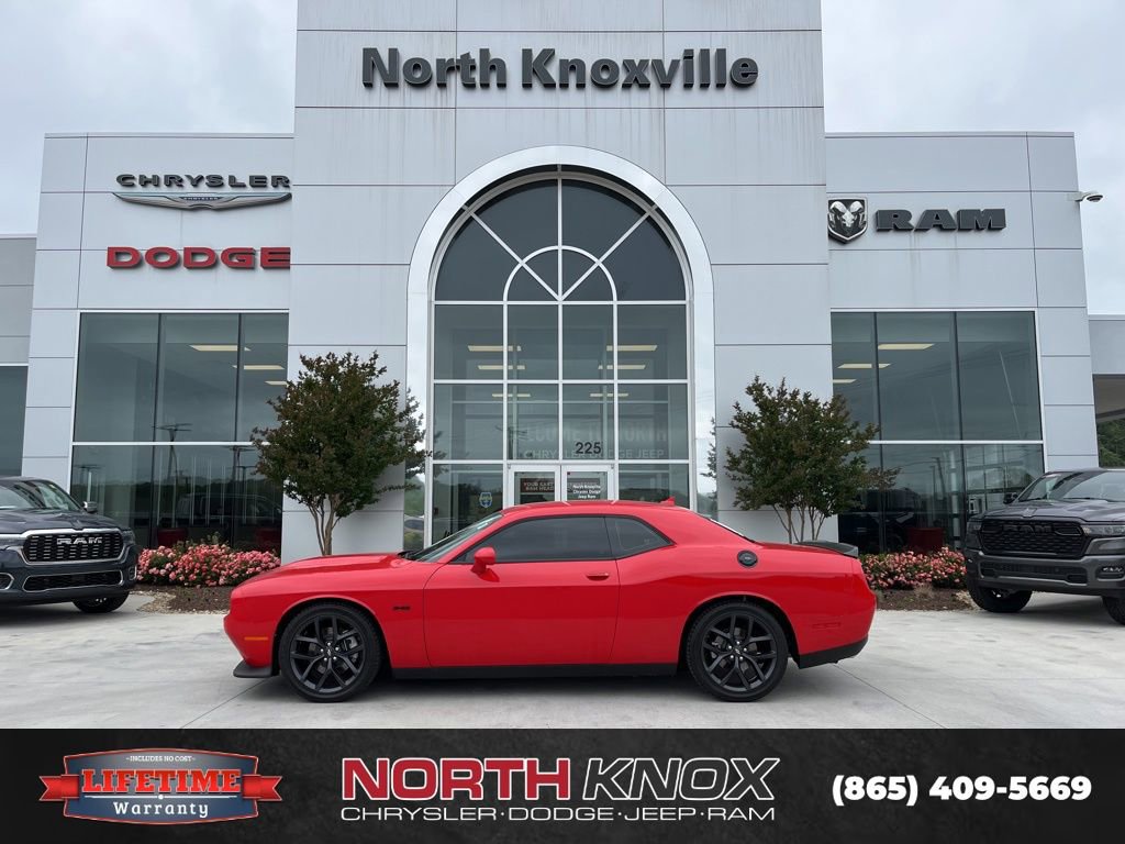 Used 2023 Dodge Challenger R/T w/ Blacktop Package RWD image 2