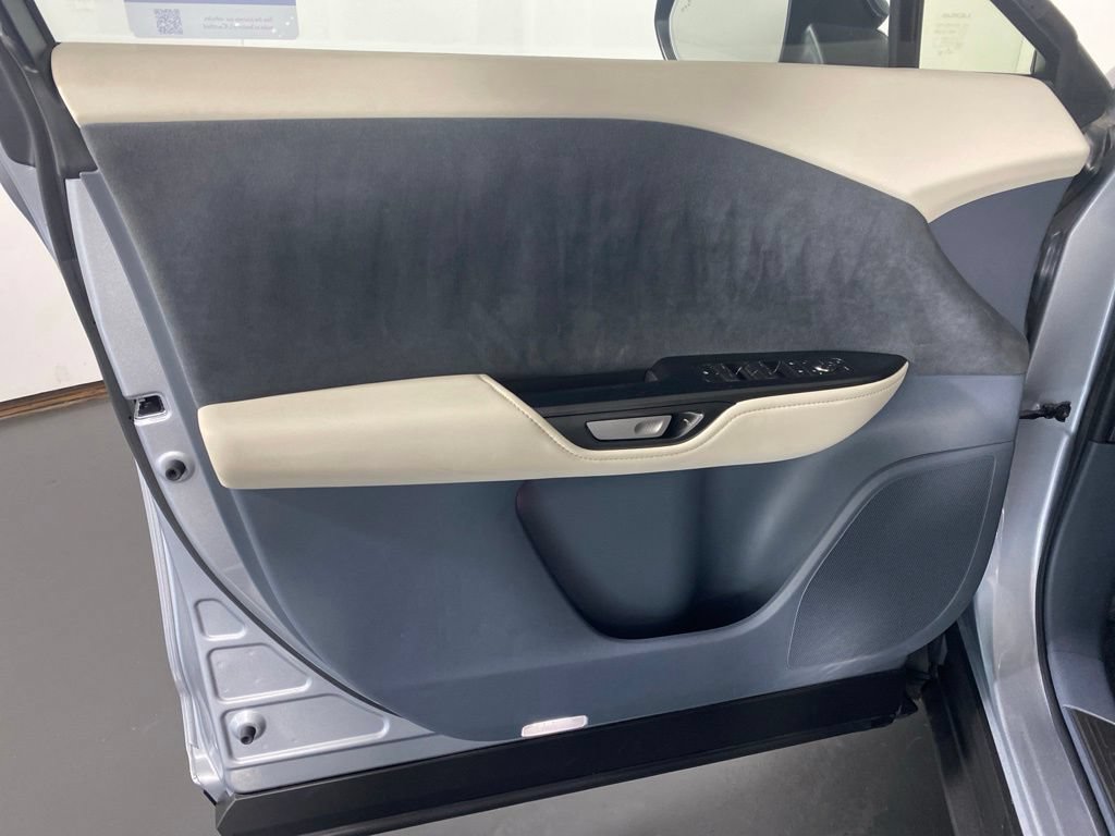 Certified 2023 Lexus RZ 450e Premium AWD/4WD image 25