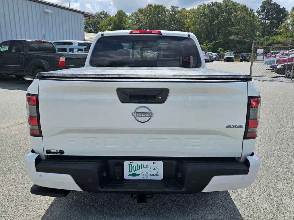 New 2026 Nissan Frontier SV w/ Tow Package AWD/4WD image 8