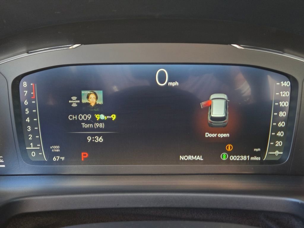 Used 2025 Honda Pilot Black Edition image 23