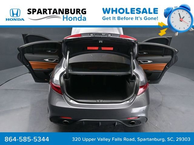 Used 2017 Alfa Romeo Giulia Ti w/ TI 19" Sport Package RWD image 43