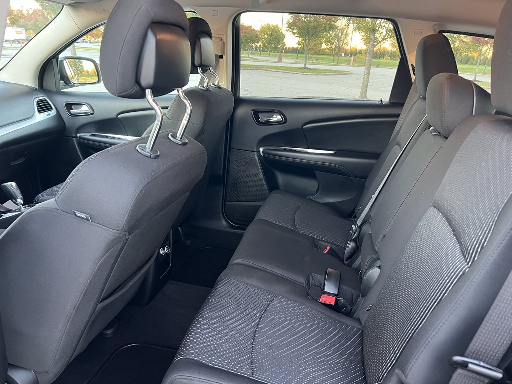 Used 2017 Dodge Journey SE FWD image 14