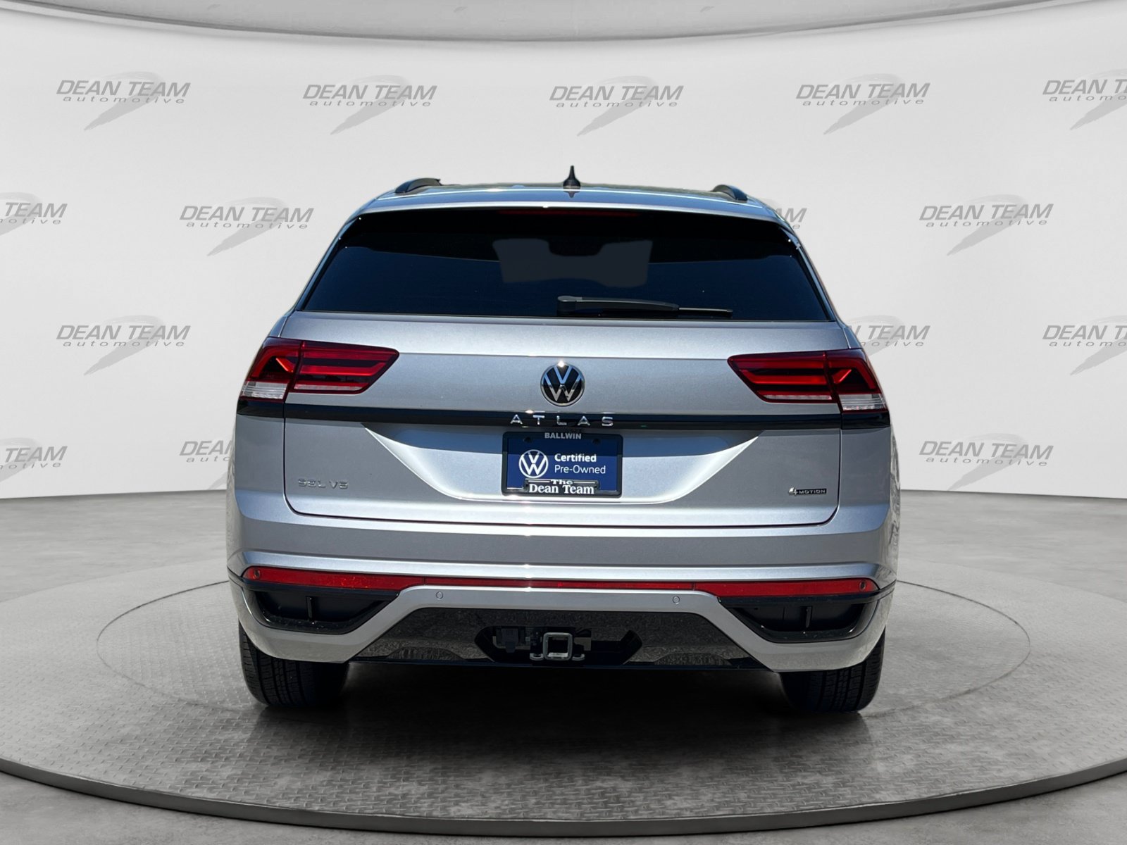 Certified 2023 Volkswagen Atlas Cross Sport SEL R-Line AWD/4WD image 6