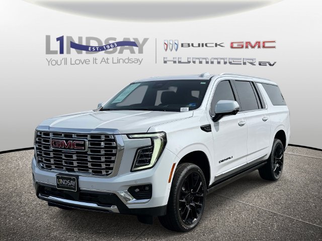 Used 2026 GMC Yukon XL Denali w/ Sun & Power Step Package AWD/4WD image 24