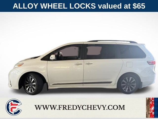 Used 2019 Toyota Sienna Limited Premium w/ Carpet Mat Package FWD image 9