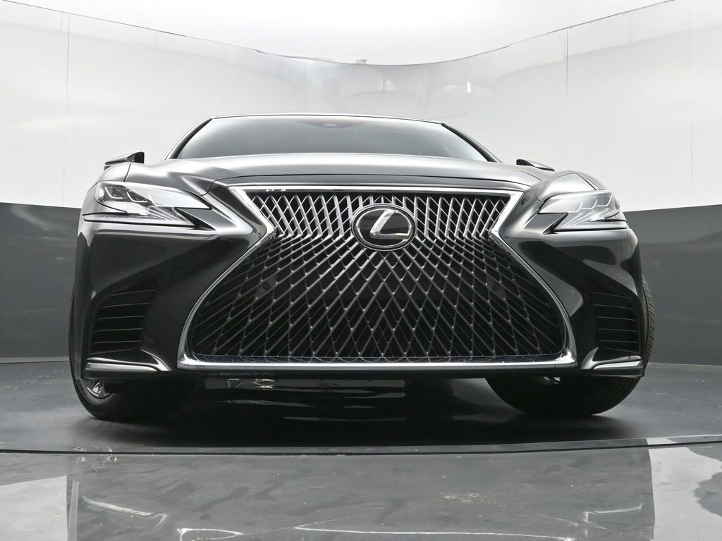Used 2020 Lexus LS 500 w/ Accessory Package (Z2) RWD image 25