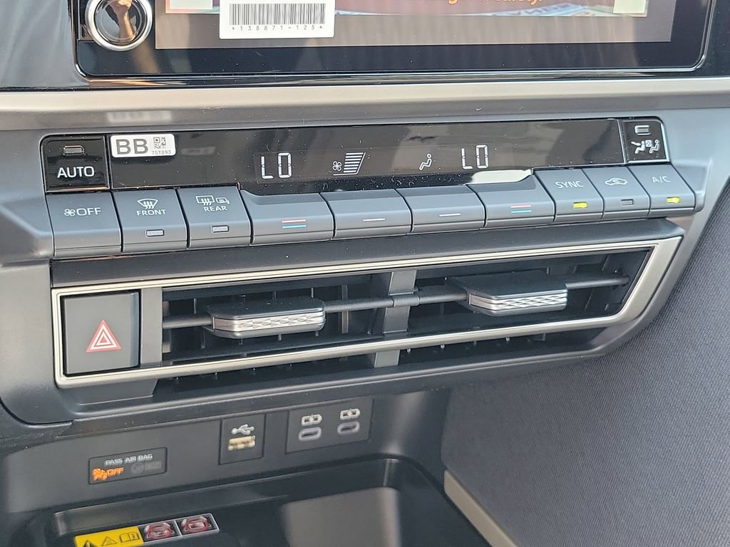 Used 2026 Toyota Camry LE image 11