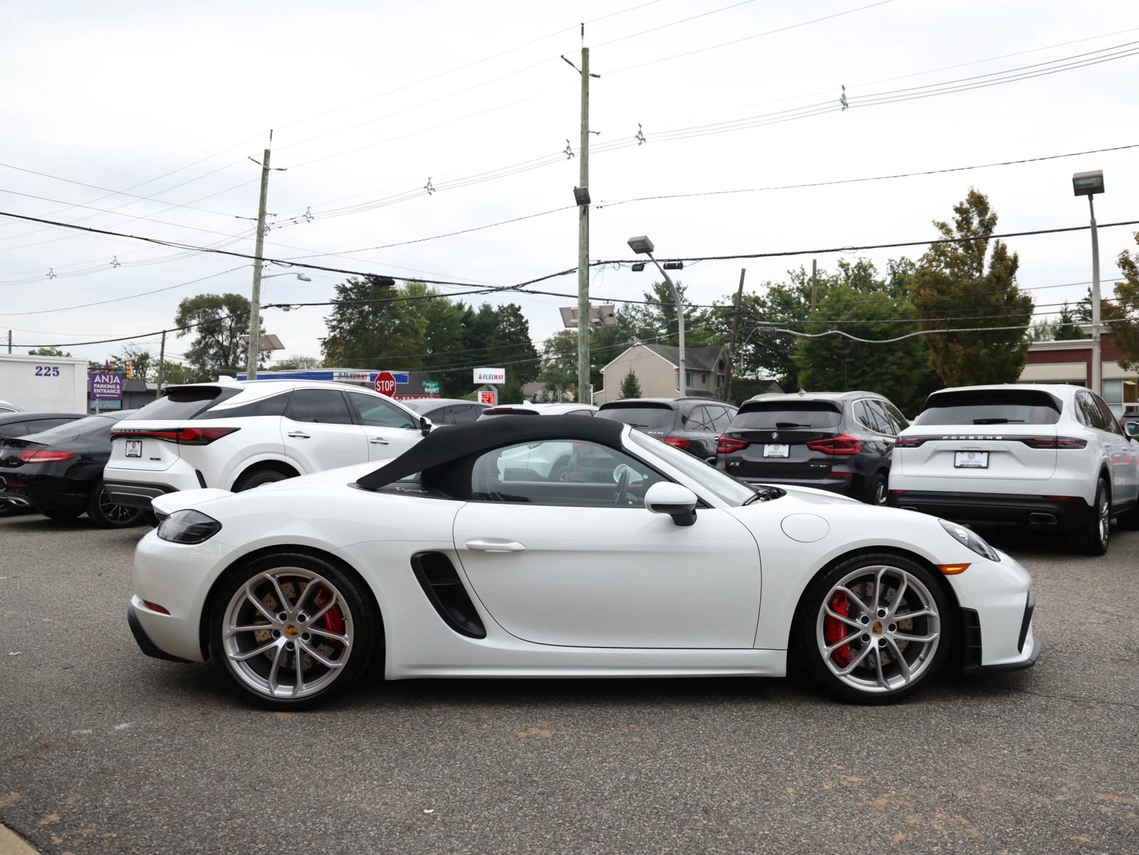 Used 2021 Porsche 718 Boxster Spyder RWD image 12