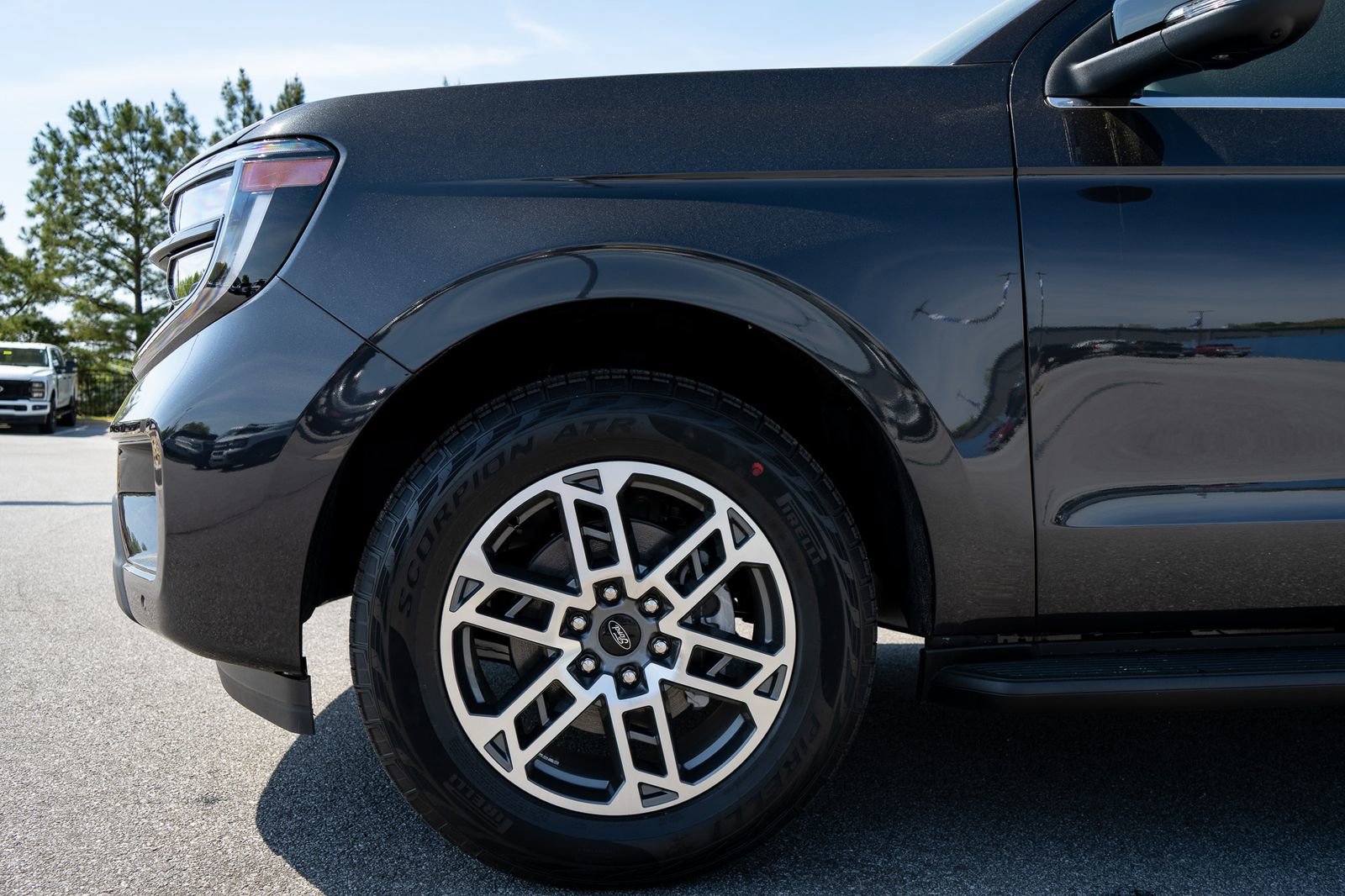 New 2026 Ford Expedition Active AWD/4WD image 4