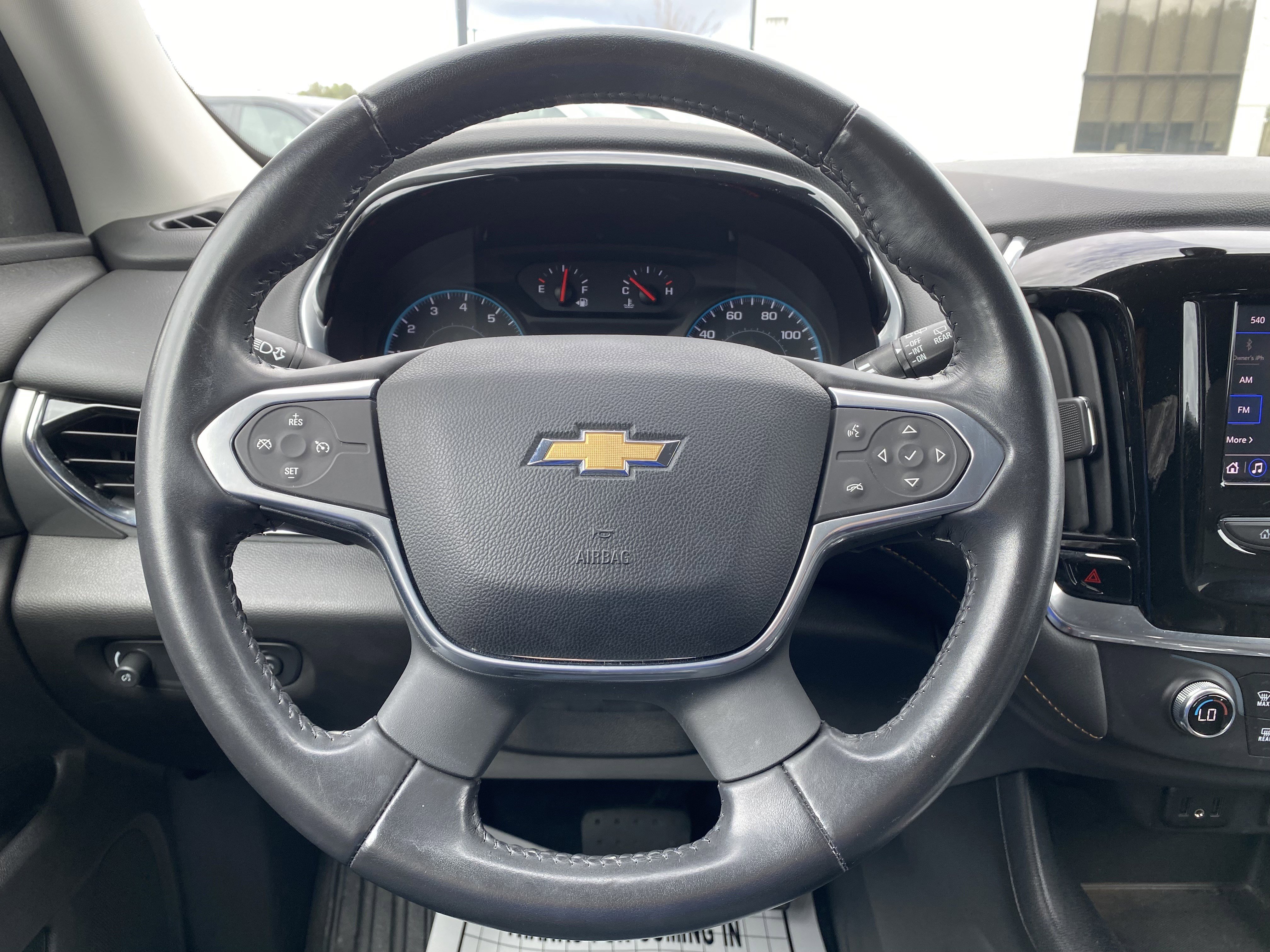 Used 2021 Chevrolet Traverse LT image 18