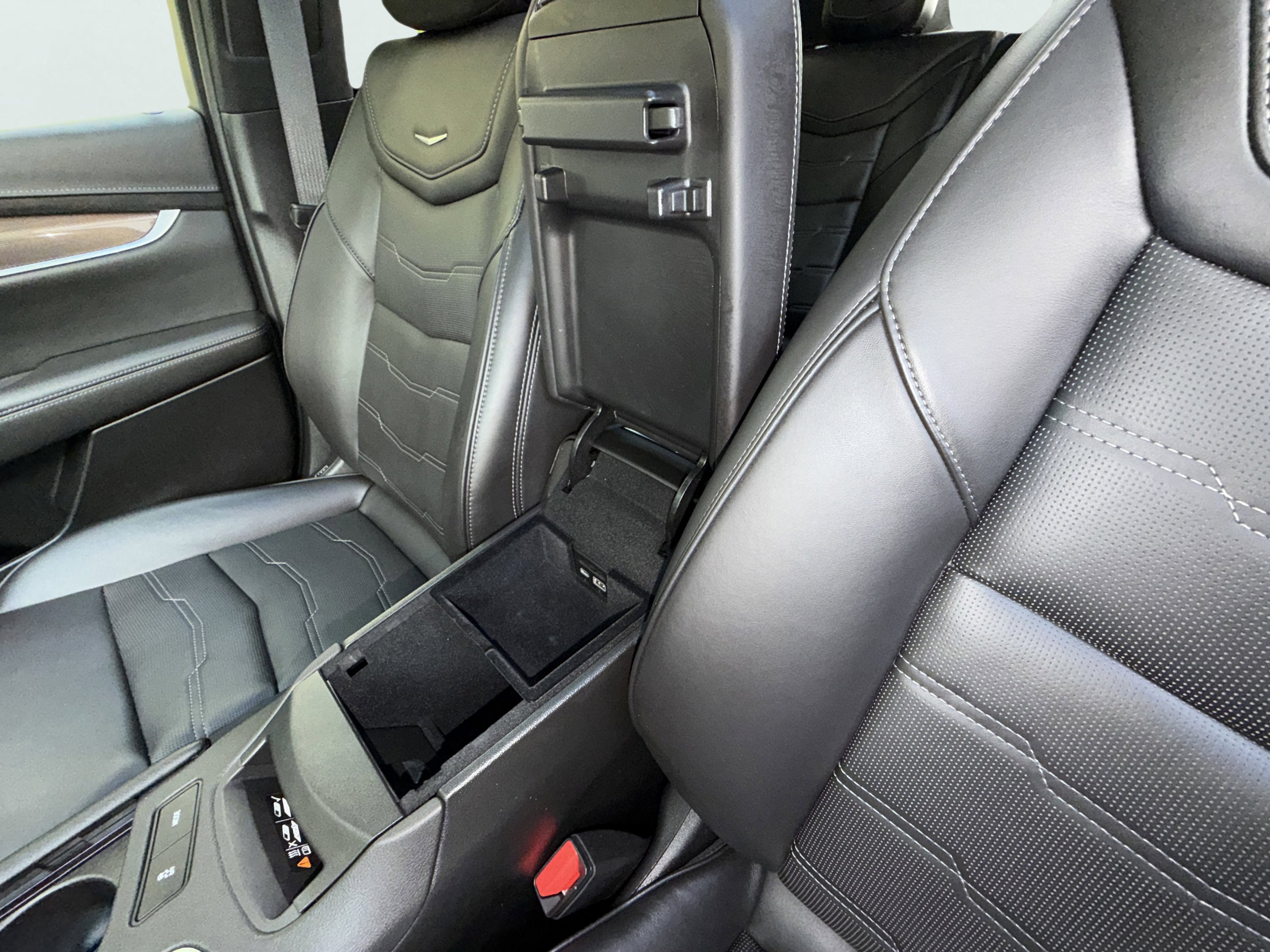 Used 2024 Cadillac XT5 Premium Luxury w/ Platinum Package image 36