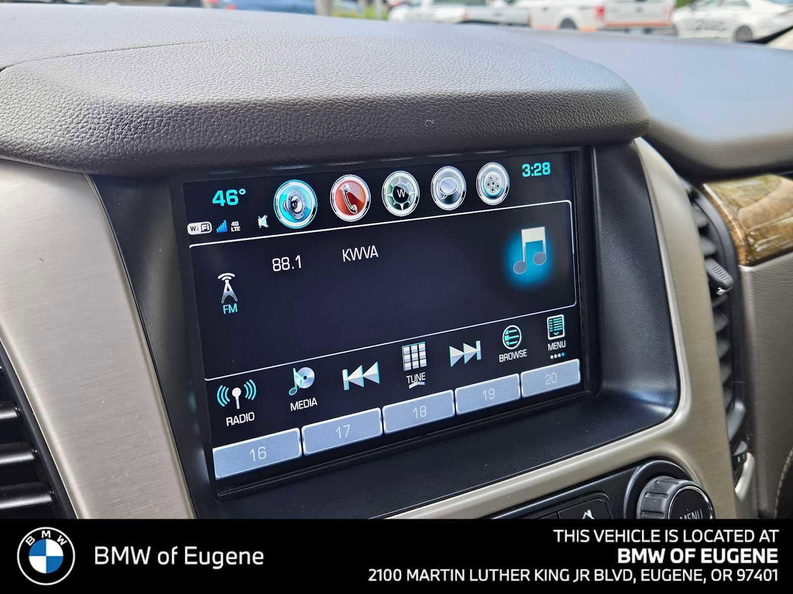 Used 2017 GMC Yukon Denali w/ Open Road Package image 29