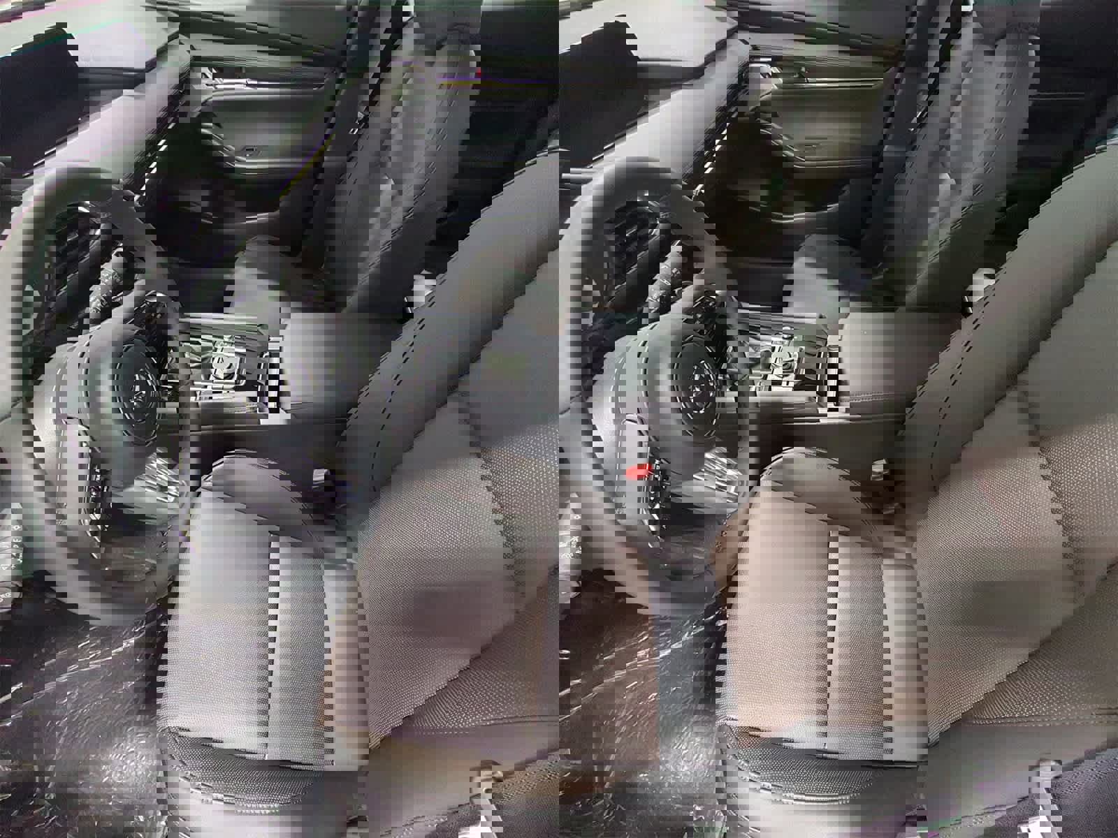 New 2025 MAZDA MAZDA3 Hatchback w/Premium Plus Pkg image 16