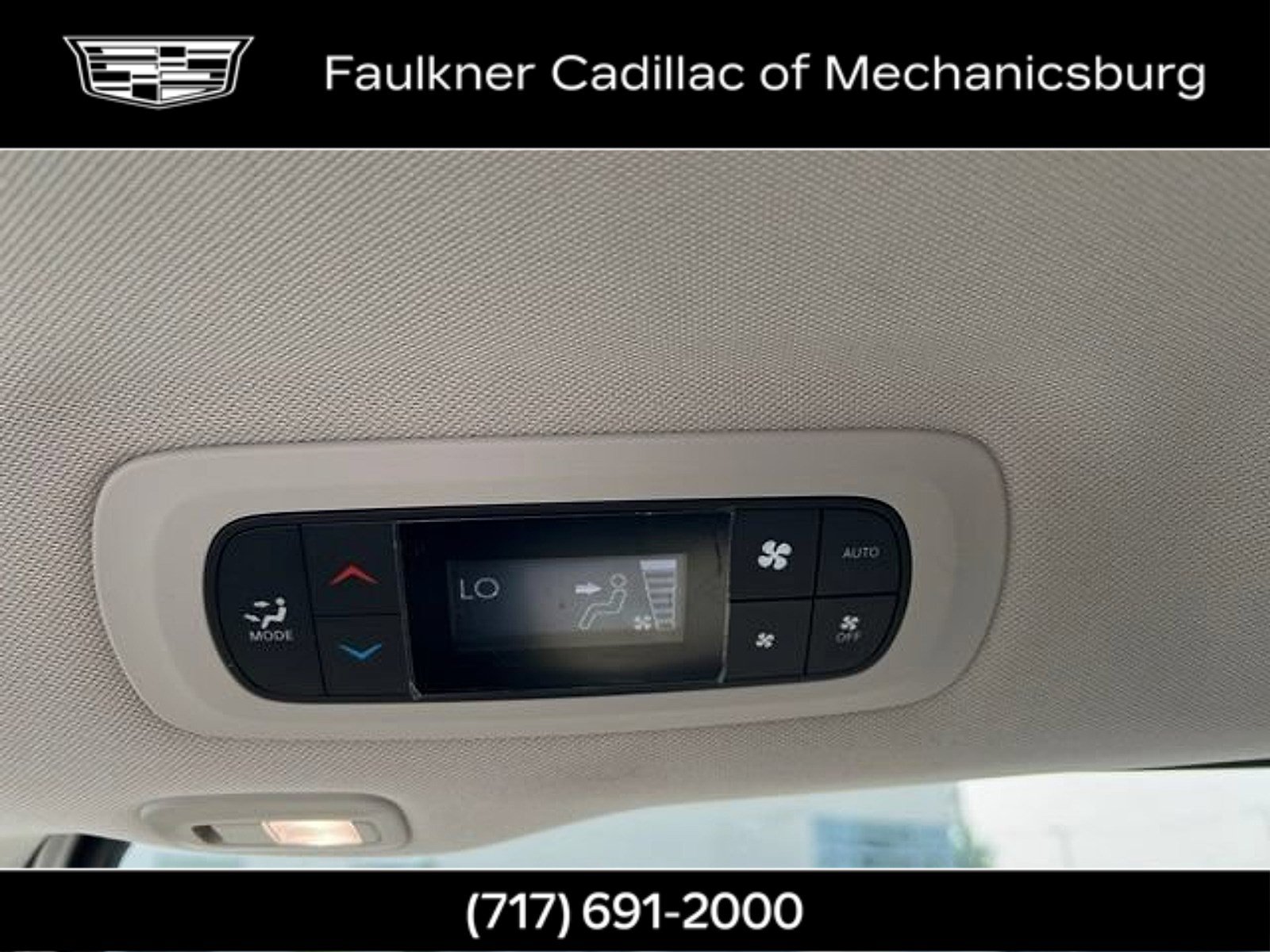 Used 2020 Chrysler Pacifica Limited w/ Advanced Safetytec Group FWD image 27