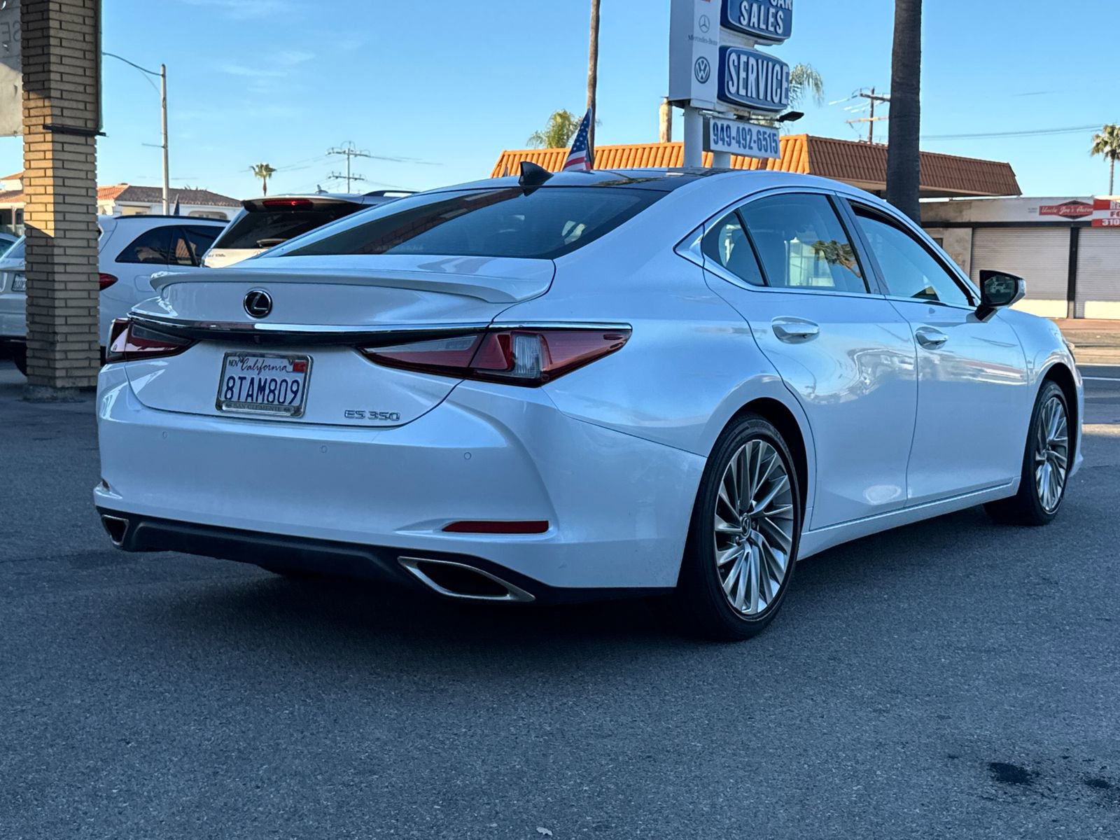 Used 2021 Lexus ES 350 Luxury w/ Accessory Package 2 image 9