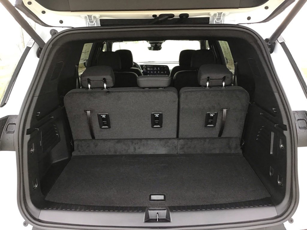 New 2026 Chevrolet Traverse LT w/ Driver Confidence Package image 6